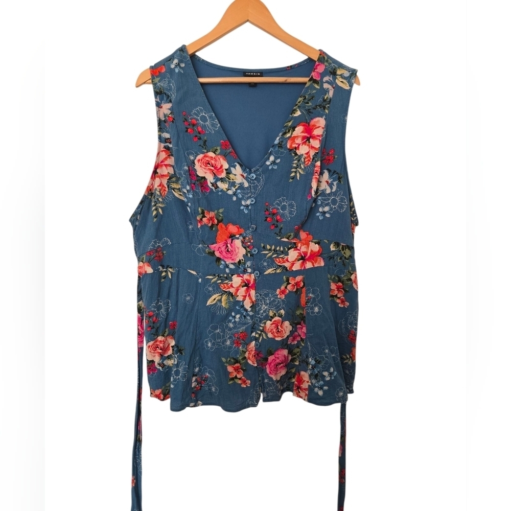 Torrid Floral Blue Blouse Size 2 - Picture 1 of 4